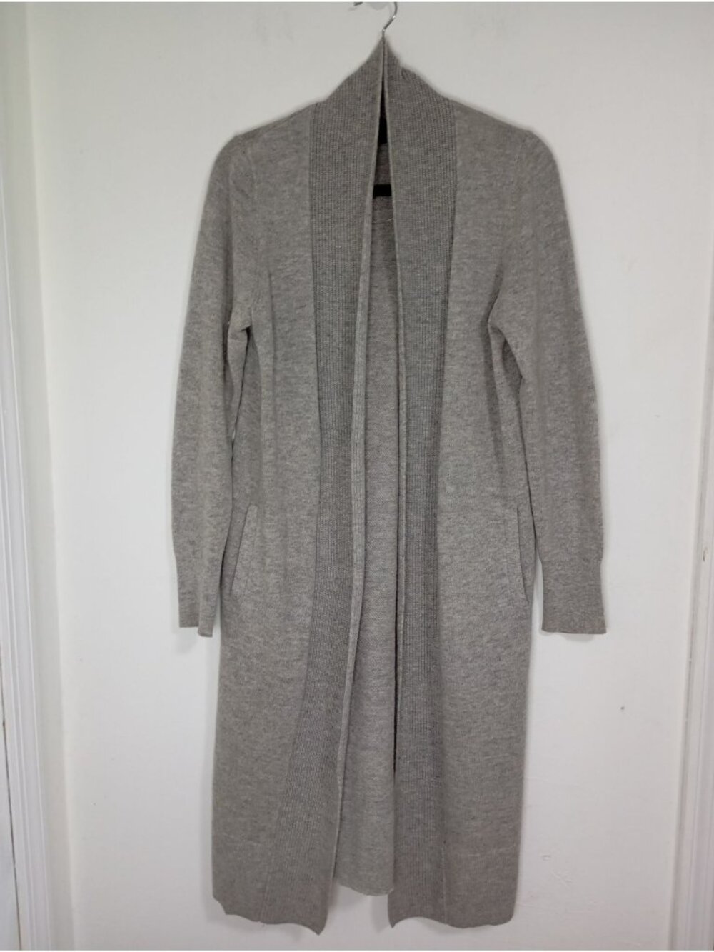 Banana Republic Italian Merino Blend Gray Open Front Long Cardigan Women’s S